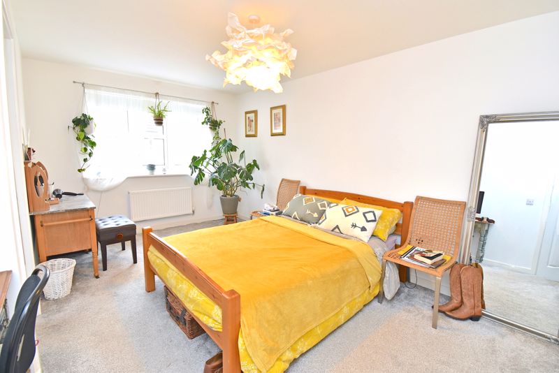 Bedroom- click for photo gallery